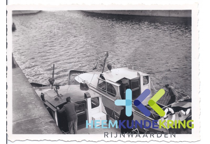 1955 Oberspay Duitsland Schotell-werf Ophalen van de Douaneboten Coll. HKR geschonken door H. vd Laag (8)